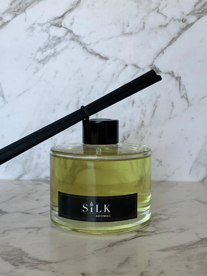 Gift Box - Candle, Diffuser & Room Spray (BLACK)