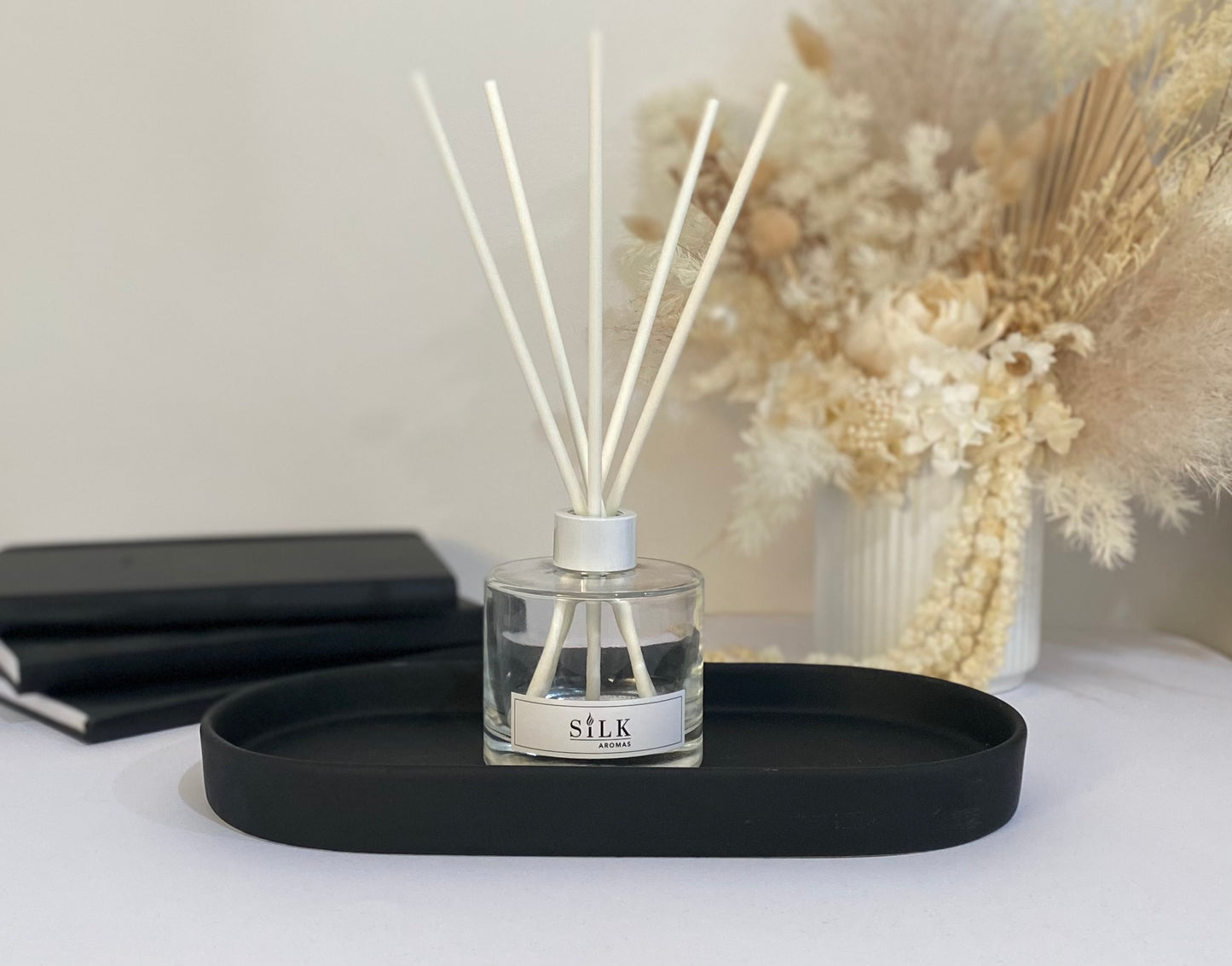 Clear/White Reed Diffuser - Signature Collection